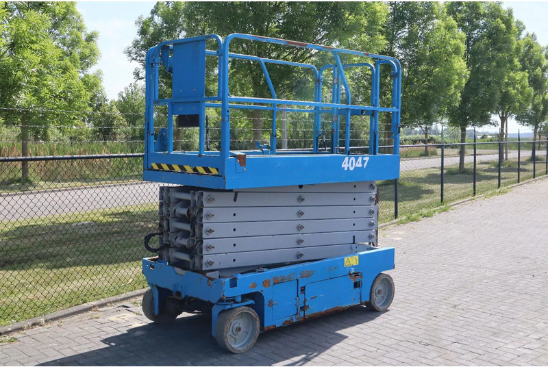 Genie GS-4047 | 14 METER | 350 KG - رافعات مقصية: صور 3 Genie GS-4047 | 14 METER | 350 KG - رافعات مقصية: صور 3