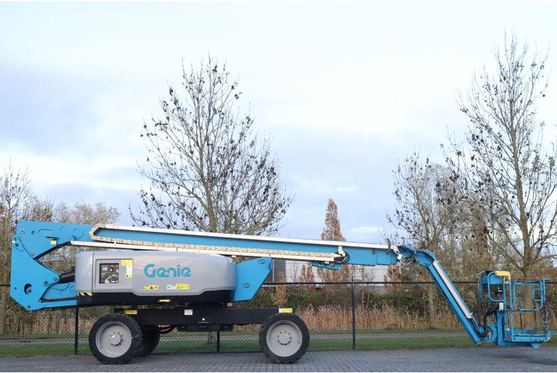 Genie S-80 J | 26.5 METER | 300 KG | LOW HOURS - رافعات سلة مفصلية: صور 4 Genie S-80 J | 26.5 METER | 300 KG | LOW HOURS - رافعات سلة مفصلية: صور 4