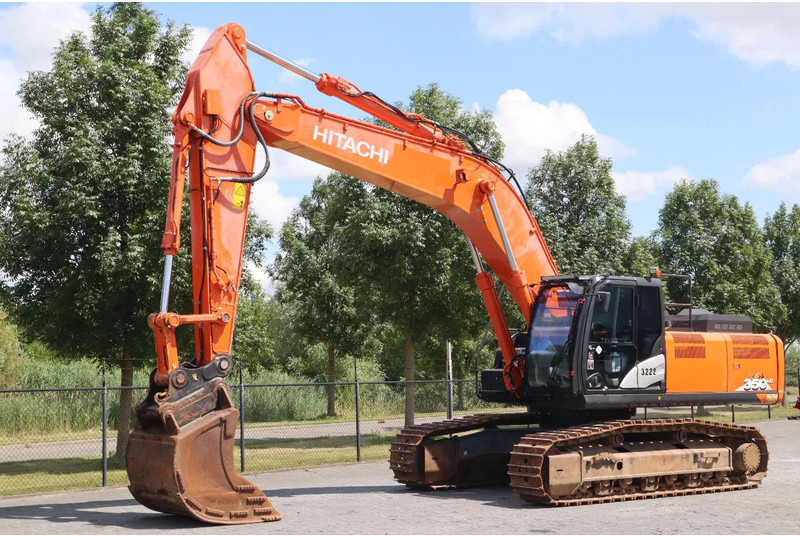 Hitachi ZX350LC-6 | GOOD UNDERCARRIAGE | BUCKET | HAMMERLINES - حفارات زحافة: صور 2 Hitachi ZX350LC-6 | GOOD UNDERCARRIAGE | BUCKET | HAMMERLINES - حفارات زحافة: صور 2