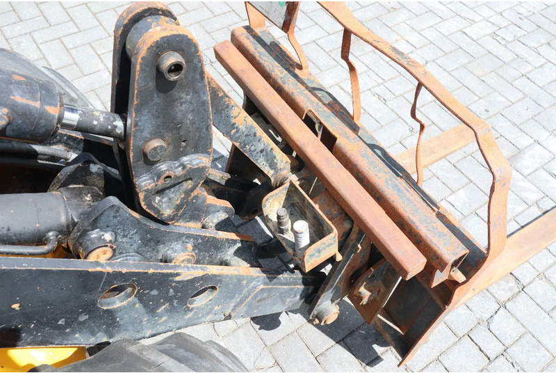 اللودر بعجل JCB 403 WLS | FORKS | BUCKET: صور 11