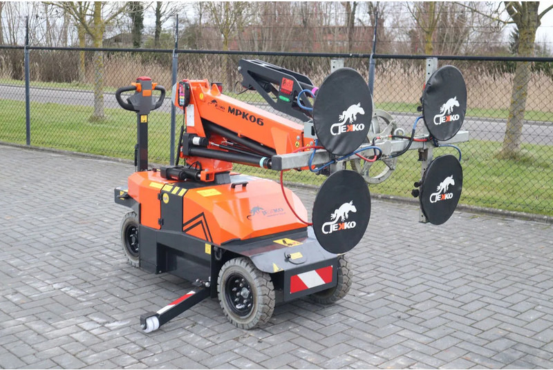 Jekko MPK06V | MINI GLASS CRANE | HOOK | NEW/UNUSED - رافعة عنكبوتية: صور 5 Jekko MPK06V | MINI GLASS CRANE | HOOK | NEW/UNUSED - رافعة عنكبوتية: صور 5