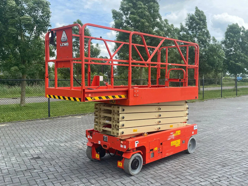 LGMG AS1012E | 12 METER | 320 KG | GS-3232 | ES 3246 - رافعات مقصية: صور 5 LGMG AS1012E | 12 METER | 320 KG | GS-3232 | ES 3246 - رافعات مقصية: صور 5