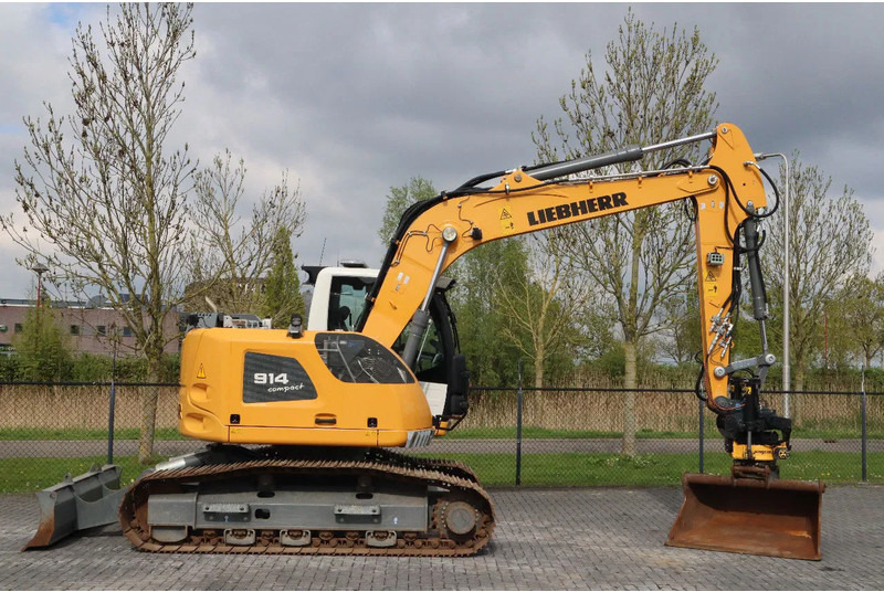Liebherr R914 COMPACT S | ROTOTILT | 3X BUCKET | DOZERBLADE - حفارات زحافة: صور 4 Liebherr R914 COMPACT S | ROTOTILT | 3X BUCKET | DOZERBLADE - حفارات زحافة: صور 4
