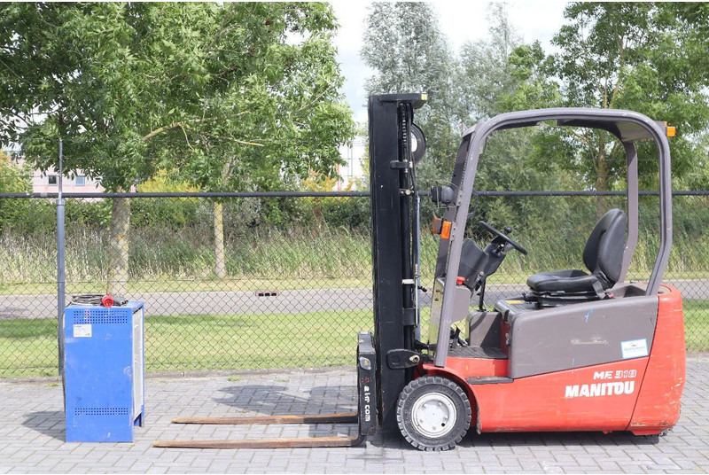Manitou ME 318 | SIDESHIFT | FORK SPREADERS | TRIPLEX - رافعة شوكية كهربائية: صور 1 Manitou ME 318 | SIDESHIFT | FORK SPREADERS | TRIPLEX - رافعة شوكية كهربائية: صور 1