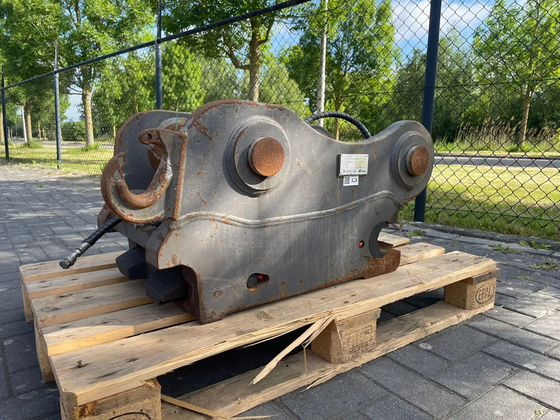 SMP S70 | QUICK COUPLER | SNELWISSEL | SCHNELLWECHSLER - ماكينة القص الهيدروليكي - آلات البناء: صور 1 SMP S70 | QUICK COUPLER | SNELWISSEL | SCHNELLWECHSLER - ماكينة القص الهيدروليكي - آلات البناء: صور 1