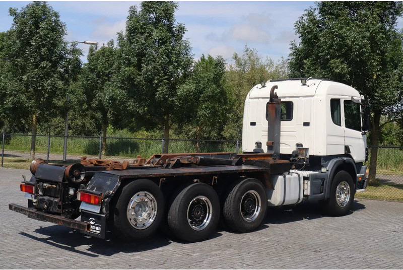 Scania P124-420 | 8X4 | HOOKLIFT | MANUAL | BIG AXLES | EURO 3 - شاحنة ذات الخطاف: صور 5 Scania P124-420 | 8X4 | HOOKLIFT | MANUAL | BIG AXLES | EURO 3 - شاحنة ذات الخطاف: صور 5