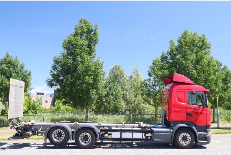 Scania R580 V8 | 6X2 | BDF | RETARDER | TAILLIFT | EURO 6 - الشاسيه شاحنة: صور 4 Scania R580 V8 | 6X2 | BDF | RETARDER | TAILLIFT | EURO 6 - الشاسيه شاحنة: صور 4