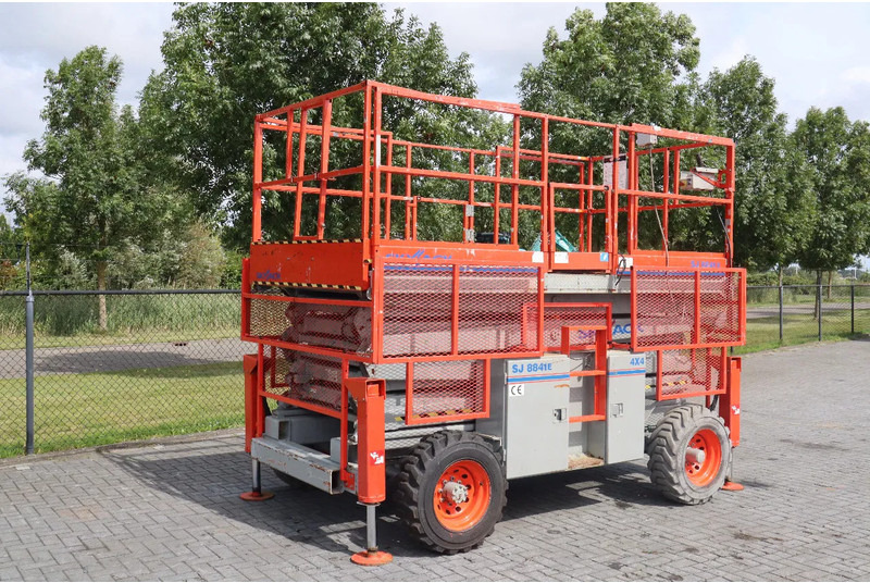 Skyjack SJ8841 E | 14.5 METER | 681 KG - رافعات مقصية: صور 5 Skyjack SJ8841 E | 14.5 METER | 681 KG - رافعات مقصية: صور 5
