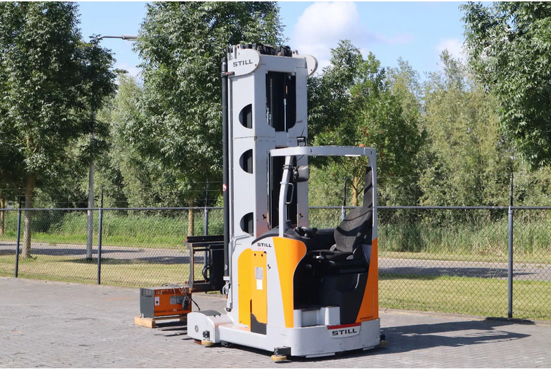 Still GX-X | REACHTRUCK | ROTATING FORKS | 4.5 METER | TRIPLEX - شاحنة مناولة: صور 3 Still GX-X | REACHTRUCK | ROTATING FORKS | 4.5 METER | TRIPLEX - شاحنة مناولة: صور 3