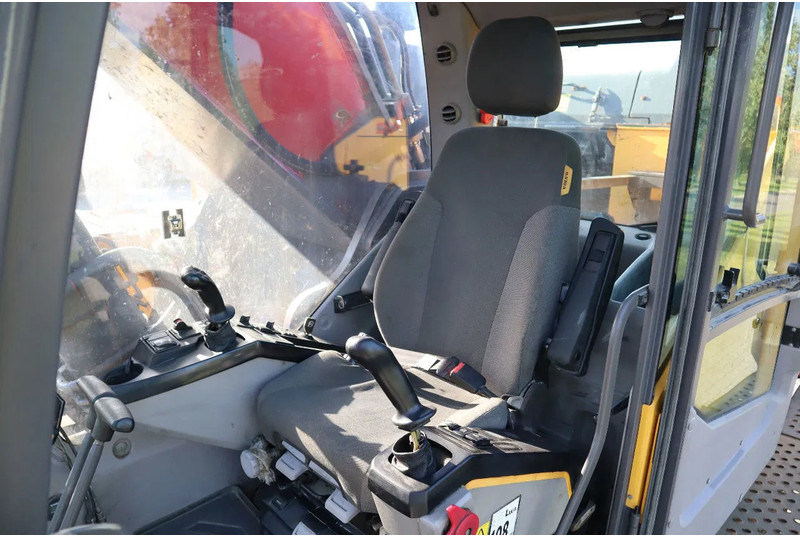 حفارات زحافة Volvo EC 750 EL | BUCKET | HYDRAULIC QUICK COUPLER: صور 17