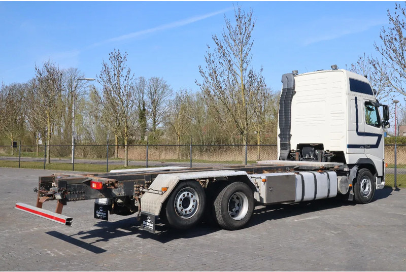 Volvo FH 460 | 6X2 | MANUAL | BDF | RETARDER | EURO 3 - شاحنات الحاويات/ جسم علوي قابل للتغيير شاحنة: صور 5 Volvo FH 460 | 6X2 | MANUAL | BDF | RETARDER | EURO 3 - شاحنات الحاويات/ جسم علوي قابل للتغيير شاحنة: صور 5
