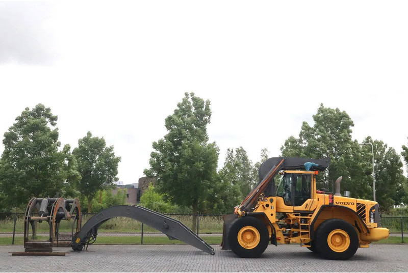 Volvo L180 F HL | HIGH-LIFT | LOG STACKER | HOLZ GRAPPLE - اللودر بعجل: صور 1 Volvo L180 F HL | HIGH-LIFT | LOG STACKER | HOLZ GRAPPLE - اللودر بعجل: صور 1