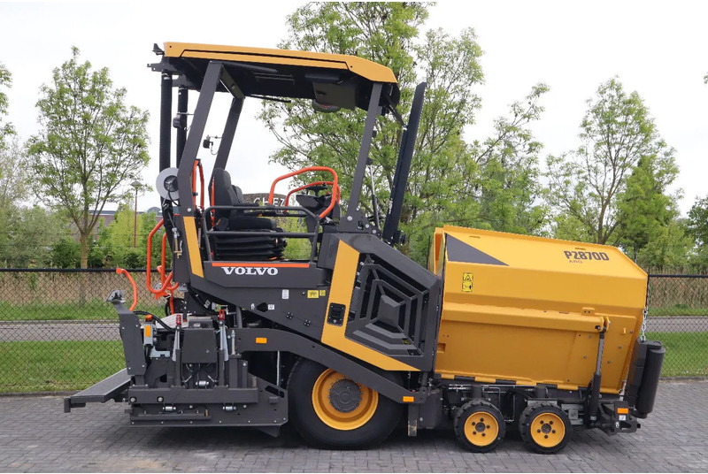 Volvo P2870 D ABG | ASPHALT PAVER | NEW / UNUSED | BOMAG BF300 - آلة أسفلت: صور 4 Volvo P2870 D ABG | ASPHALT PAVER | NEW / UNUSED | BOMAG BF300 - آلة أسفلت: صور 4