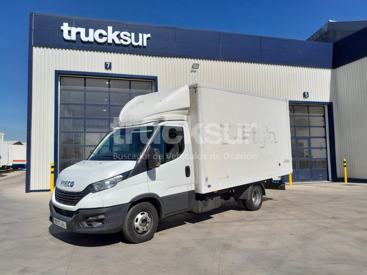 IVECO 35C16 GV - الشاحنات الصغيرة صندوق مغلق: صور 2 IVECO 35C16 GV - الشاحنات الصغيرة صندوق مغلق: صور 2
