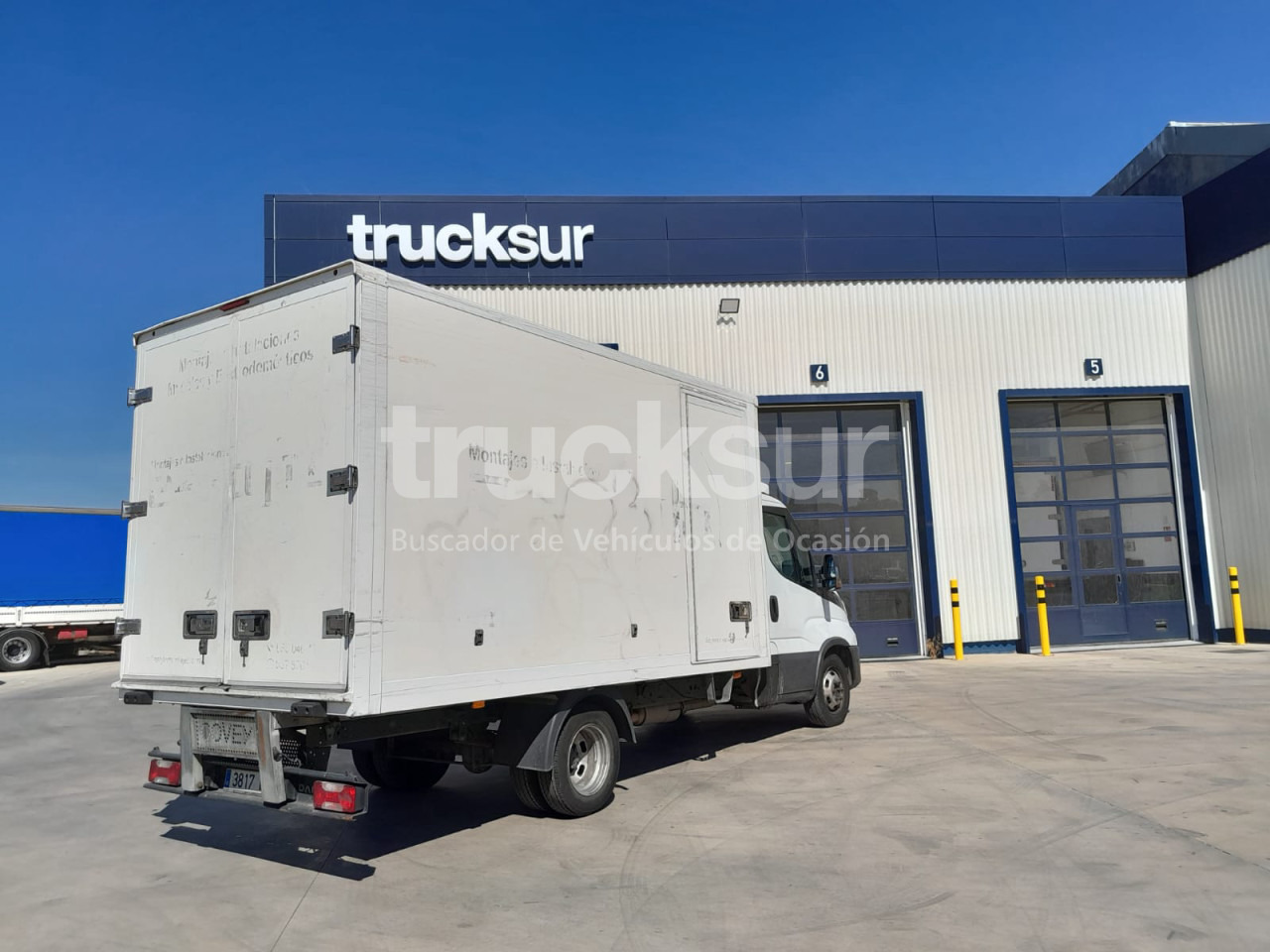 IVECO 35C16 GV - الشاحنات الصغيرة صندوق مغلق: صور 3 IVECO 35C16 GV - الشاحنات الصغيرة صندوق مغلق: صور 3