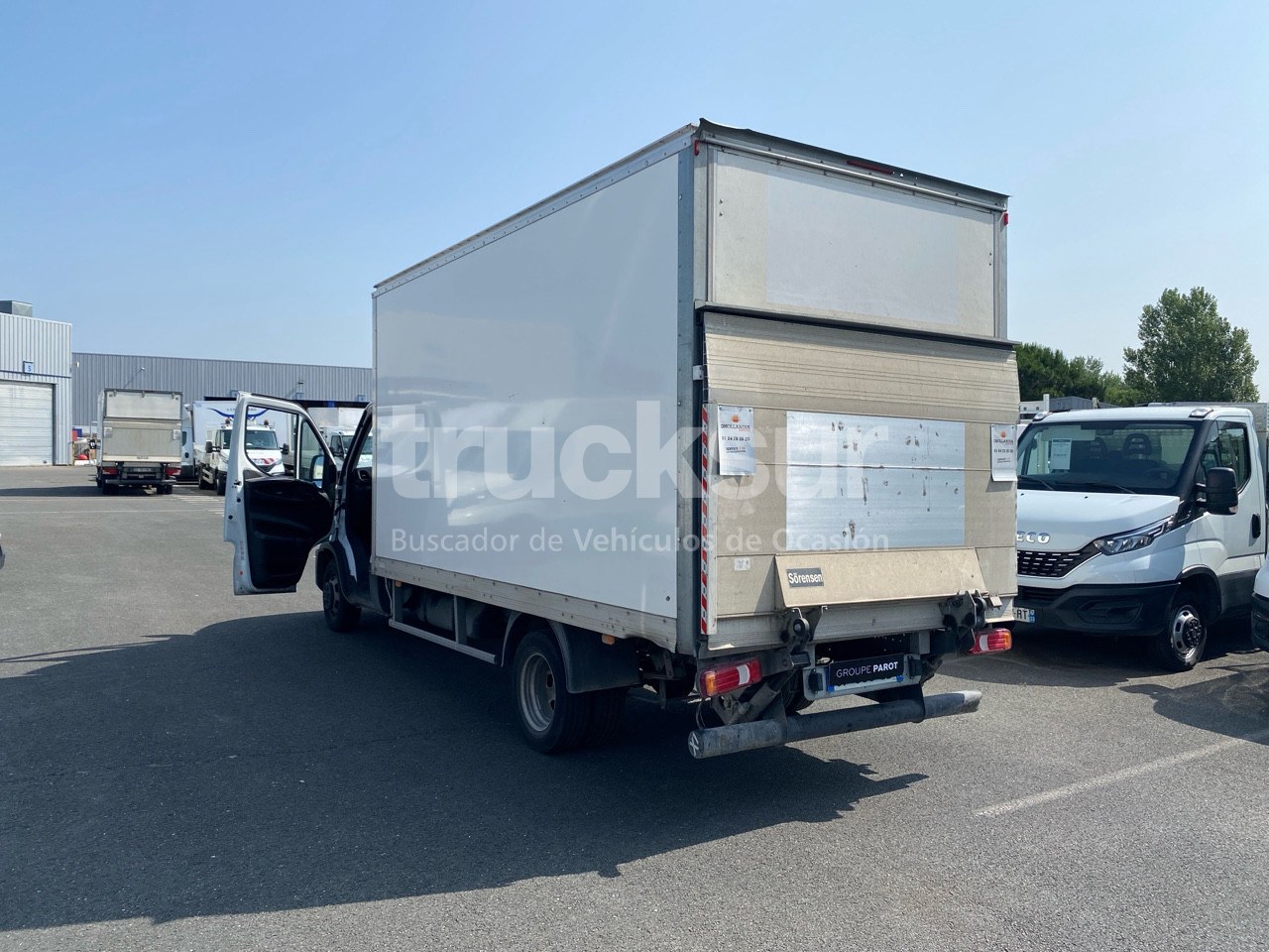 IVECO 35C16 - الشاحنات الصغيرة صندوق مغلق: صور 3 IVECO 35C16 - الشاحنات الصغيرة صندوق مغلق: صور 3