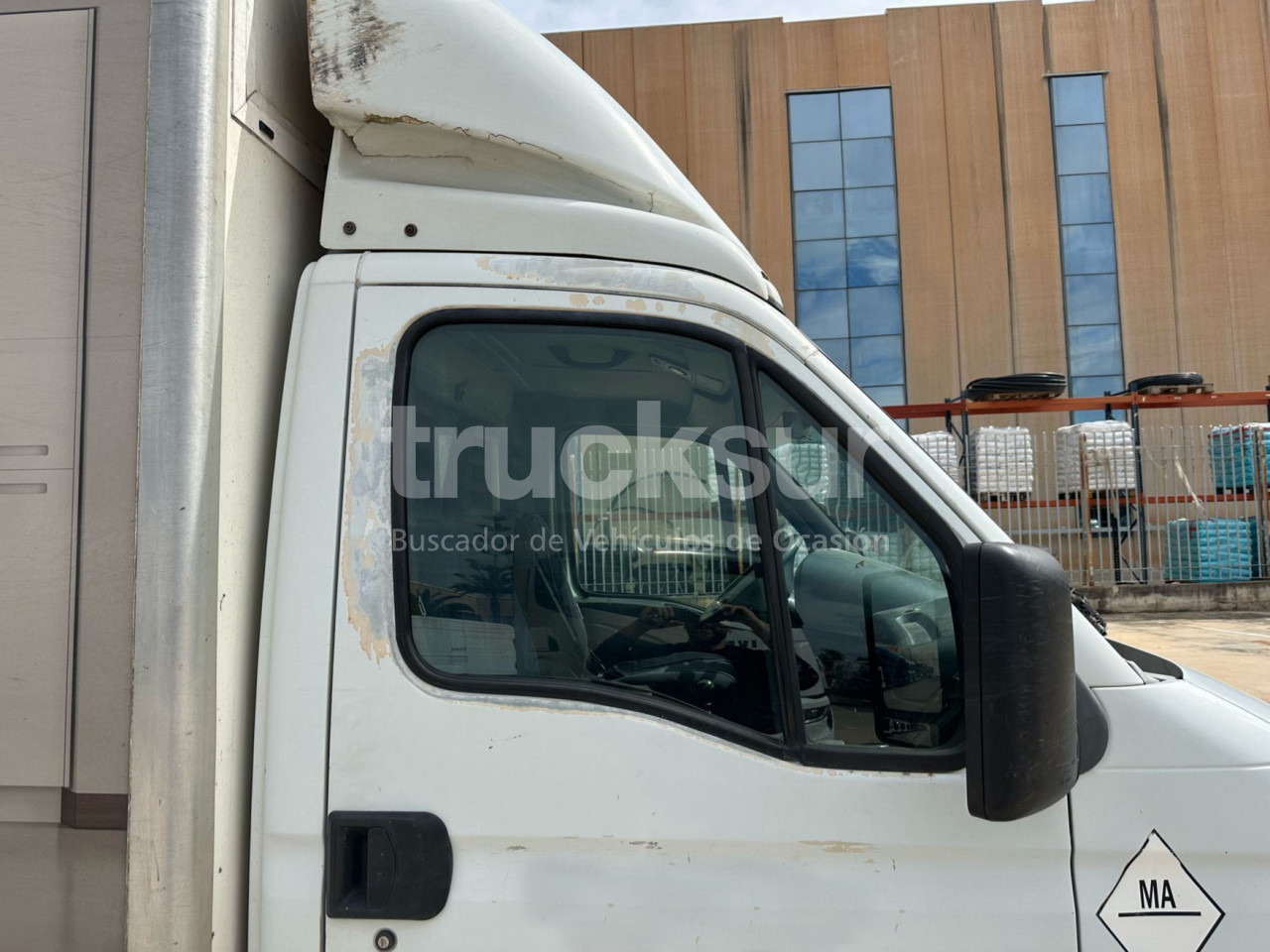 IVECO DAILY 35C14 - الشاحنات الصغيرة صندوق مغلق: صور 5 IVECO DAILY 35C14 - الشاحنات الصغيرة صندوق مغلق: صور 5