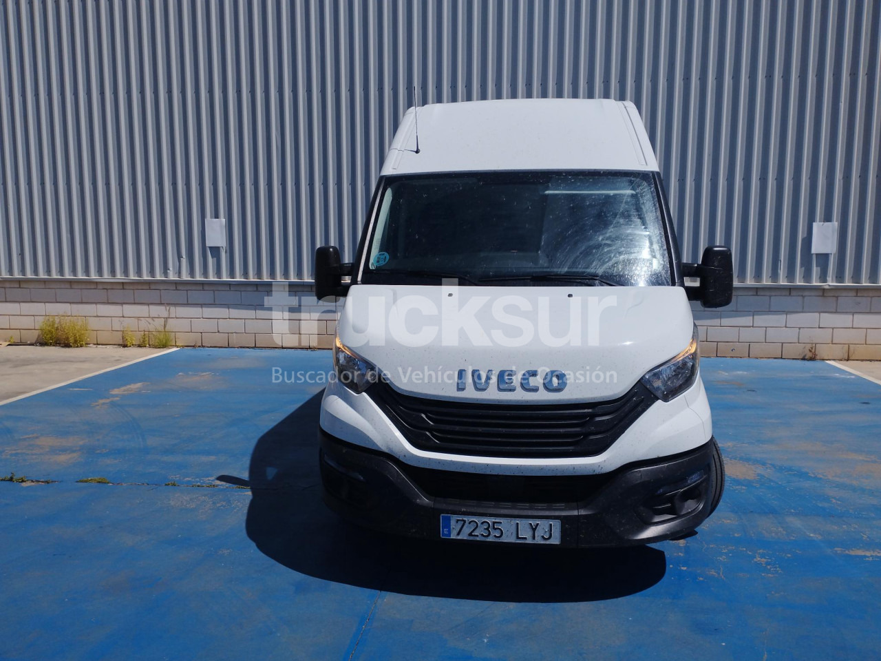 IVECO DAILY 35S16 F 12M3 - الشاحنات الصغيرة صندوق مغلق: صور 3 IVECO DAILY 35S16 F 12M3 - الشاحنات الصغيرة صندوق مغلق: صور 3