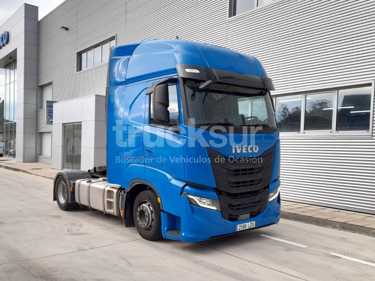IVECO S-WAY AS440S46T/P - شاحنة جرار: صور 2 IVECO S-WAY AS440S46T/P - شاحنة جرار: صور 2