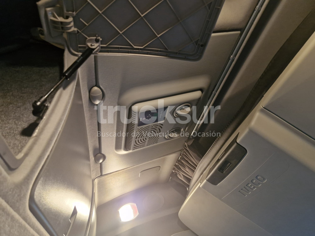 IVECO STRALIS 510 - شاحنة جرار: صور 4 IVECO STRALIS 510 - شاحنة جرار: صور 4