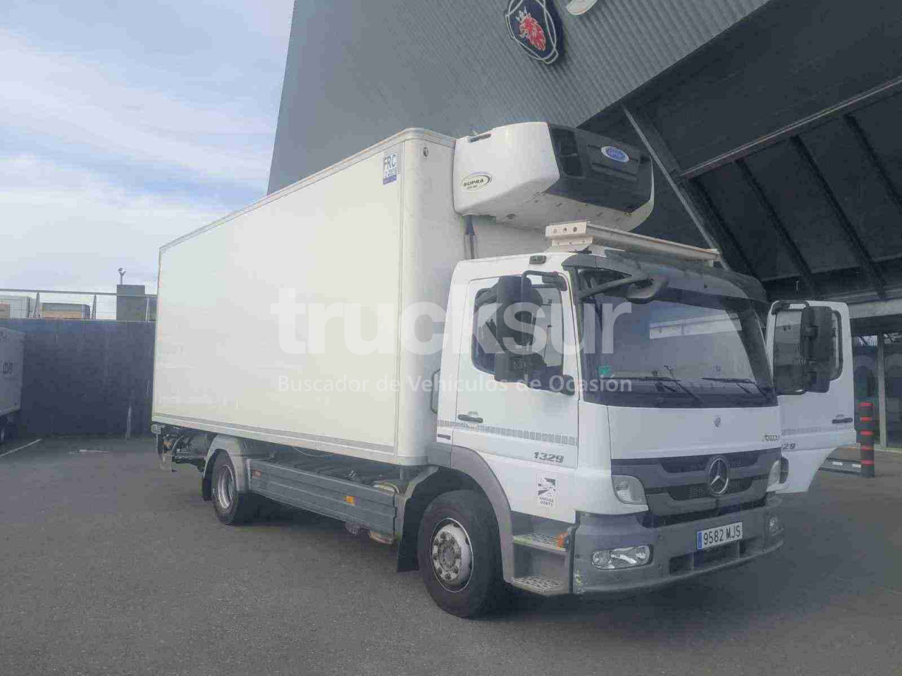 MERCEDES ATEGO FRC - بصندوق مغلق شاحنة: صور 1 MERCEDES ATEGO FRC - بصندوق مغلق شاحنة: صور 1