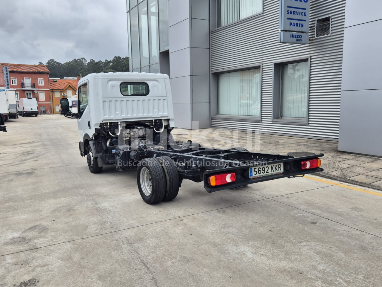 NISSAN NT 400 - الشاسيه شاحنة: صور 5 NISSAN NT 400 - الشاسيه شاحنة: صور 5