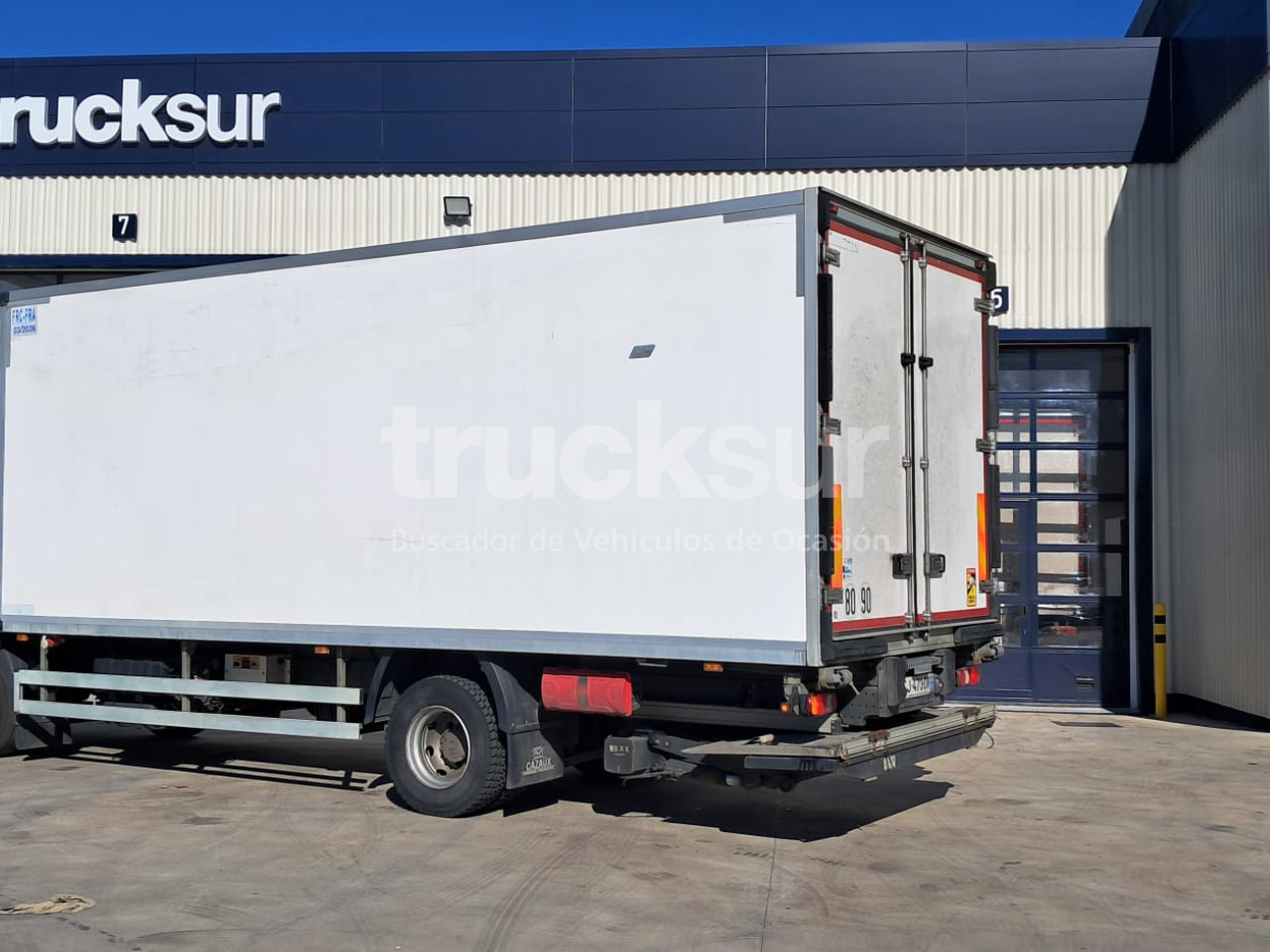 RENAULT D13.240 - مبردة شاحنة: صور 3 RENAULT D13.240 - مبردة شاحنة: صور 3