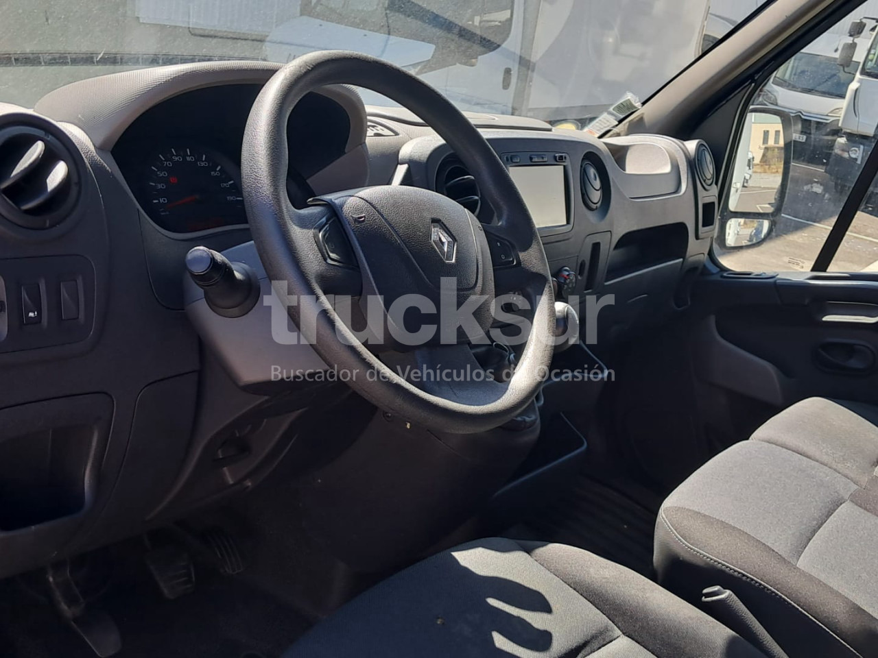 الشاحنات الصغيرة صندوق مغلق RENAULT MASTER 130.35: صور 11