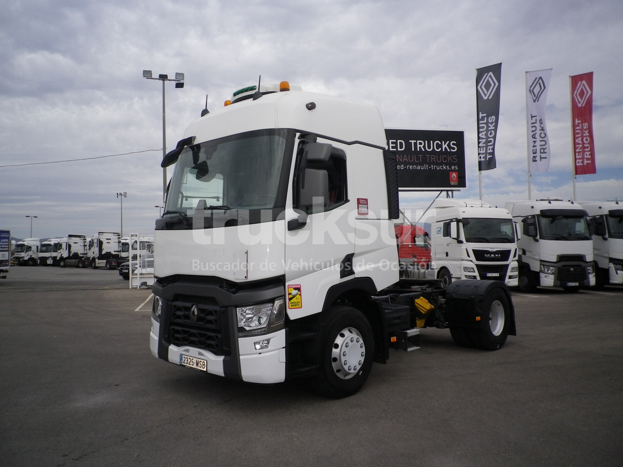 RENAULT T440 SLEEPER CAB - شاحنة جرار: صور 1 RENAULT T440 SLEEPER CAB - شاحنة جرار: صور 1