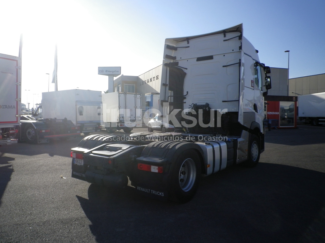 RENAULT T520 HIGH SLEEPER CAB - شاحنة جرار: صور 5 RENAULT T520 HIGH SLEEPER CAB - شاحنة جرار: صور 5
