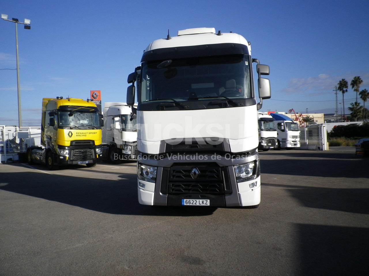 RENAULT T520 HIGH SLEEPER CAB - شاحنة جرار: صور 2 RENAULT T520 HIGH SLEEPER CAB - شاحنة جرار: صور 2