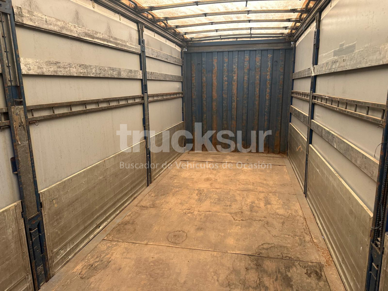 SCANIA SEMITAULINER AUTOPORTANTE - بصندوق مغلق: صور 3 SCANIA SEMITAULINER AUTOPORTANTE - بصندوق مغلق: صور 3