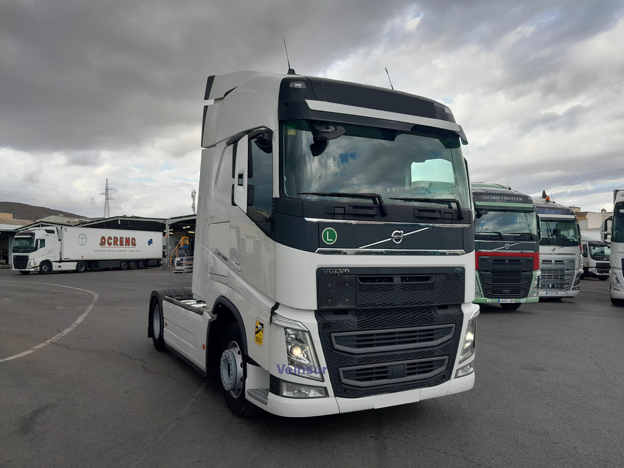 VOLVO FH4 I-SAVE - شاحنة جرار: صور 2 VOLVO FH4 I-SAVE - شاحنة جرار: صور 2