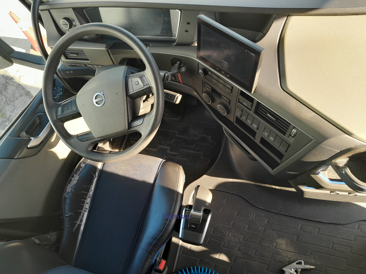 VOLVO FH5 I-SAVE - شاحنة جرار: صور 5 VOLVO FH5 I-SAVE - شاحنة جرار: صور 5