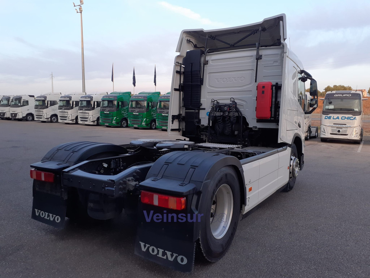 VOLVO FM 4X2 460 - شاحنة جرار: صور 3 VOLVO FM 4X2 460 - شاحنة جرار: صور 3