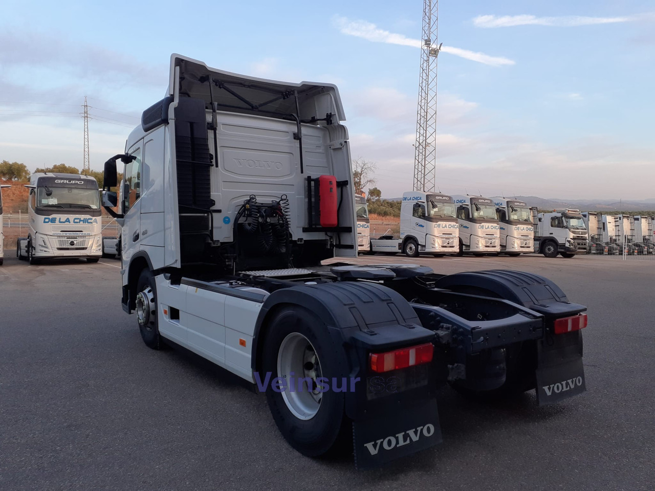 VOLVO FM 4X2 460 - شاحنة جرار: صور 4 VOLVO FM 4X2 460 - شاحنة جرار: صور 4