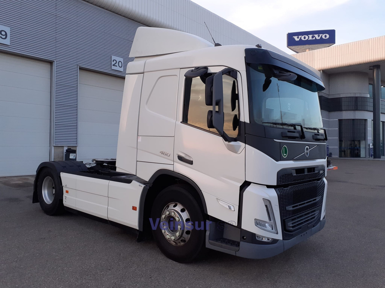 VOLVO FM 4X2 460 - شاحنة جرار: صور 1 VOLVO FM 4X2 460 - شاحنة جرار: صور 1