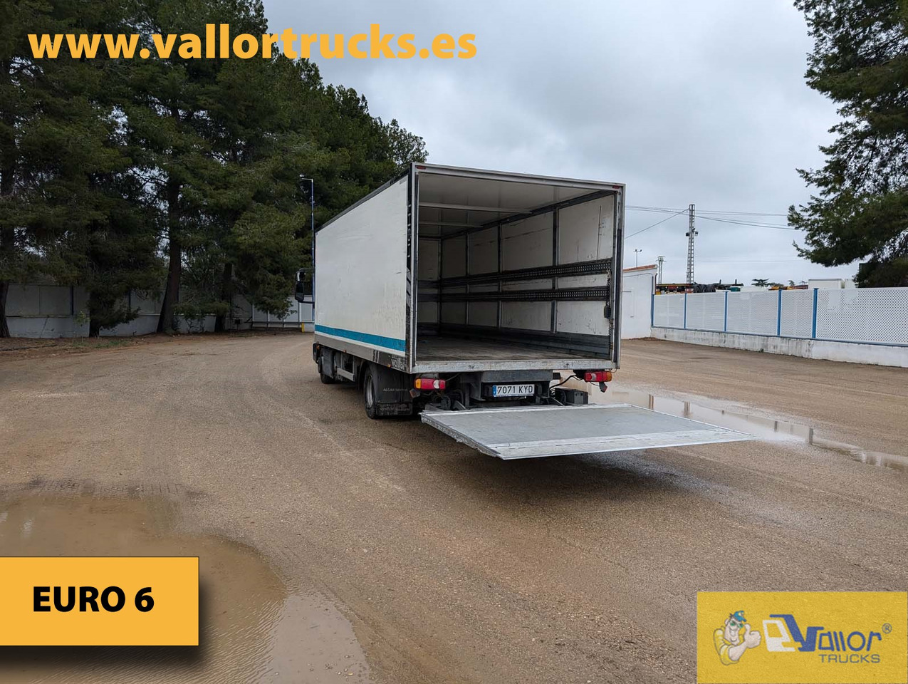 IVECO 100E22 - بصندوق مغلق شاحنة: صور 3 IVECO 100E22 - بصندوق مغلق شاحنة: صور 3