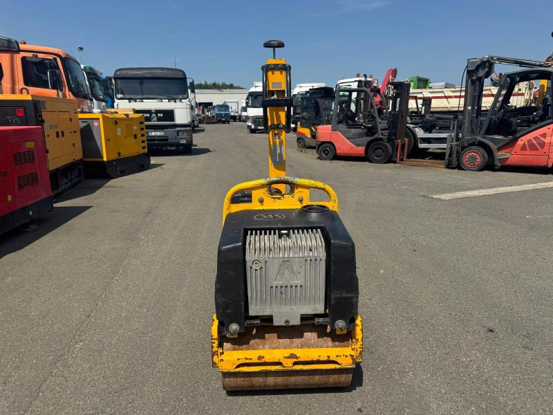 Ammann ARW 65 1D42 - مداحل الأسفلت الصغيرة: صور 2 Ammann ARW 65 1D42 - مداحل الأسفلت الصغيرة: صور 2