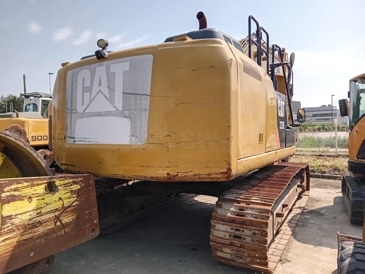 Caterpillar 320EL - حفارات زحافة: صور 2 Caterpillar 320EL - حفارات زحافة: صور 2