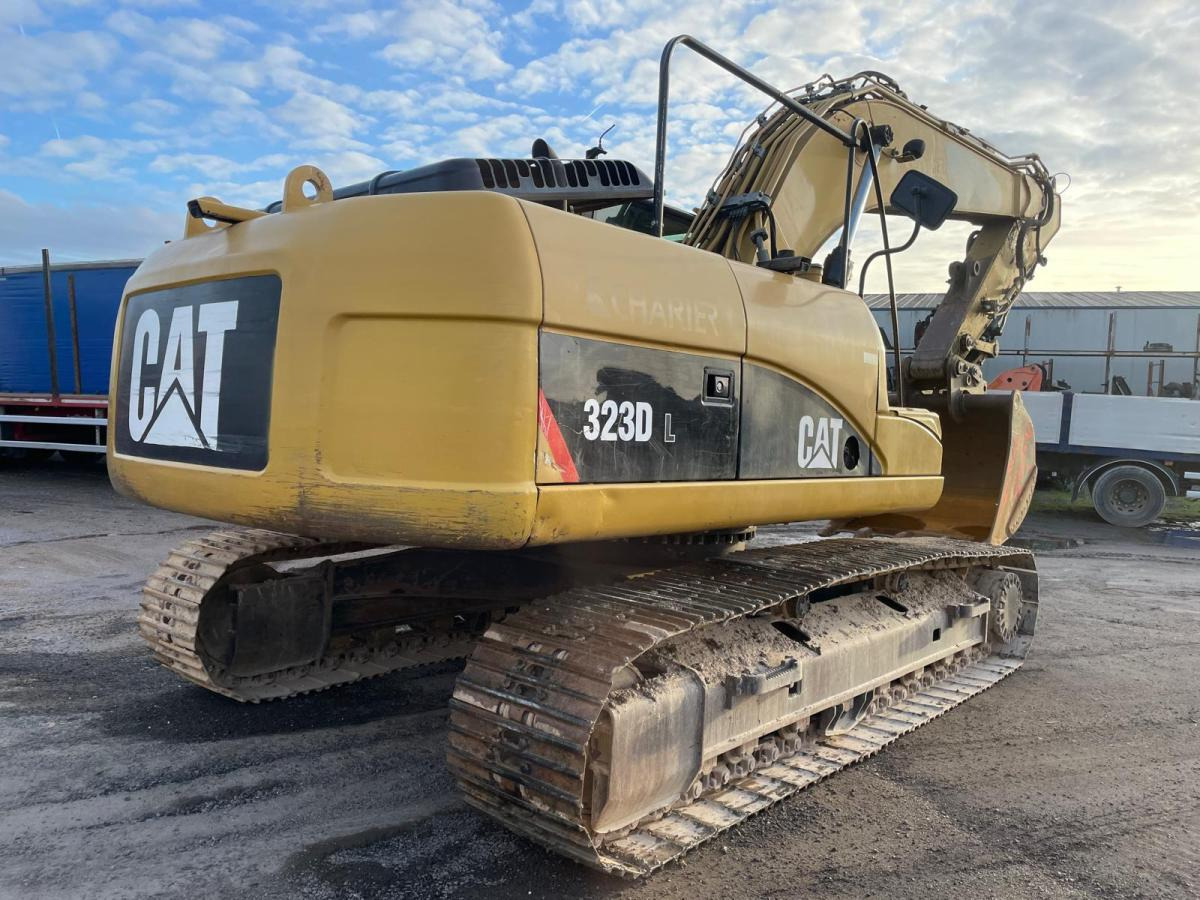Caterpillar 323D - حفارات زحافة: صور 4 Caterpillar 323D - حفارات زحافة: صور 4