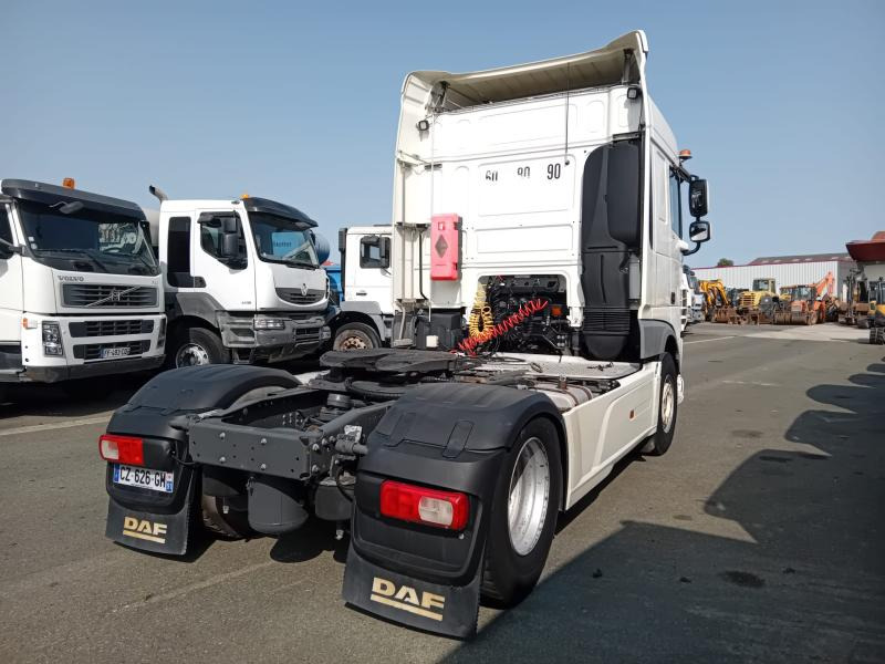 DAF XF 460 - شاحنة جرار: صور 4 DAF XF 460 - شاحنة جرار: صور 4