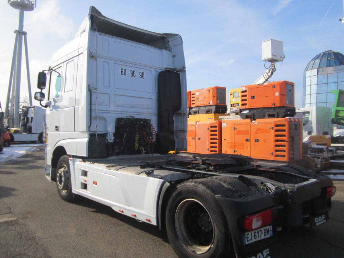 شاحنة جرار DAF XF105 460: صور 6