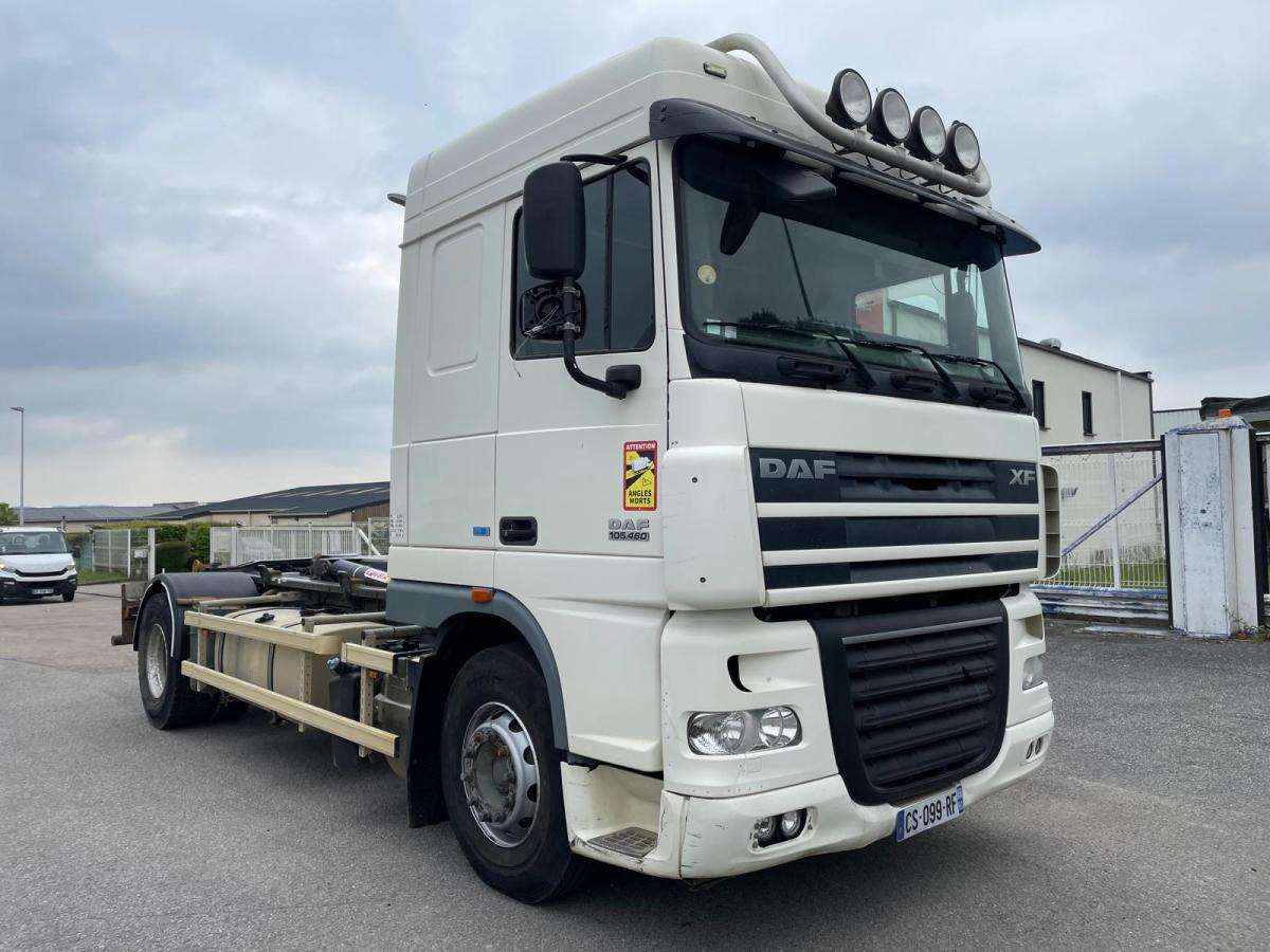 DAF XF105 460 - شاحنة ذات الخطاف: صور 2 DAF XF105 460 - شاحنة ذات الخطاف: صور 2