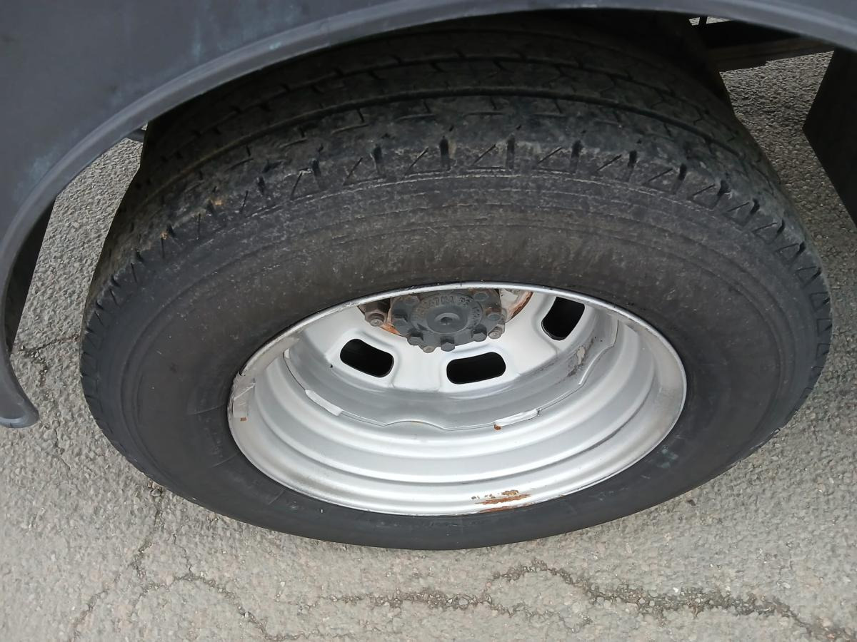 قلاب صغير Iveco 35.140: صور 16