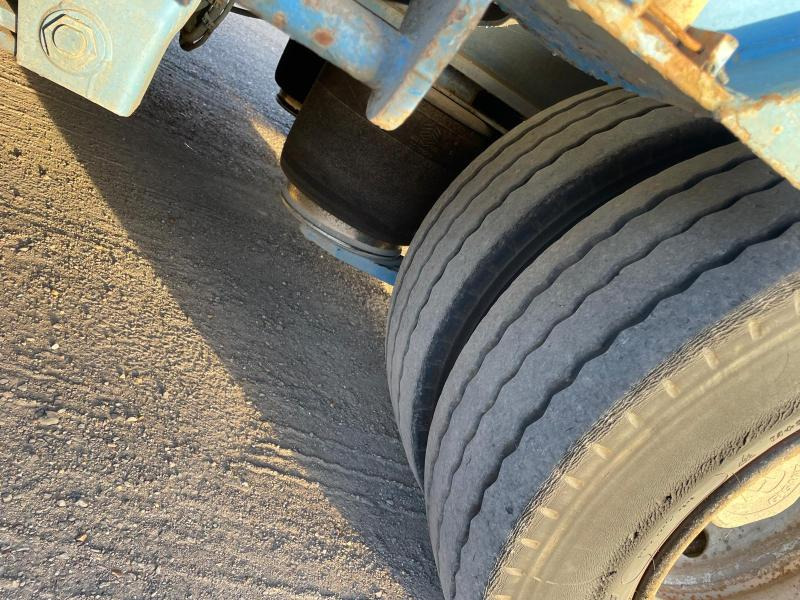 عربة مسطحة منخفضة نصف مقطورة Kaiser: صور 11 عربة مسطحة منخفضة نصف مقطورة Kaiser: صور 11