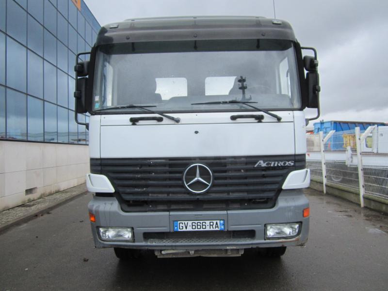 Mercedes Actros 1843 - شاحنة جرار: صور 2 Mercedes Actros 1843 - شاحنة جرار: صور 2
