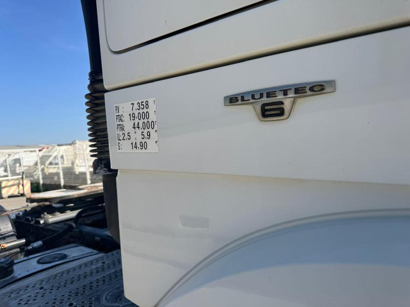 Mercedes Actros 1845 - شاحنة جرار: صور 4 Mercedes Actros 1845 - شاحنة جرار: صور 4