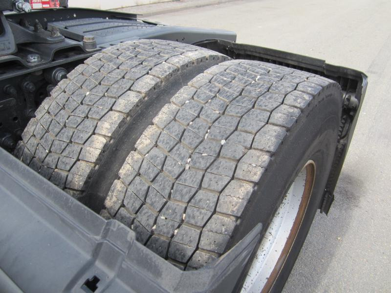 Mercedes Actros 1845 - شاحنة جرار: صور 4 Mercedes Actros 1845 - شاحنة جرار: صور 4