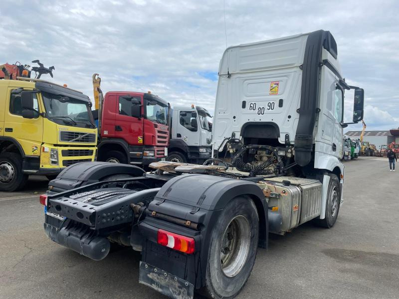Mercedes Actros 1845 - شاحنة جرار: صور 5 Mercedes Actros 1845 - شاحنة جرار: صور 5
